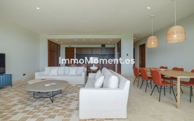 Resale - Apartment - Casares - Casares Centro
