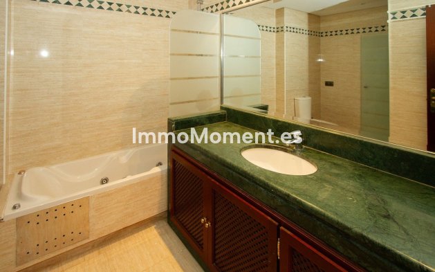 Wiederverkauf - Wohnung - Marbella - La Mairena