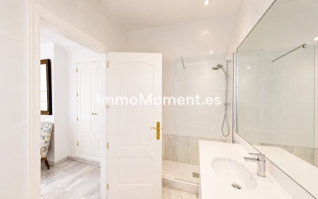 Wiederverkauf - Wohnung - Marbella - Guadalmina Baja