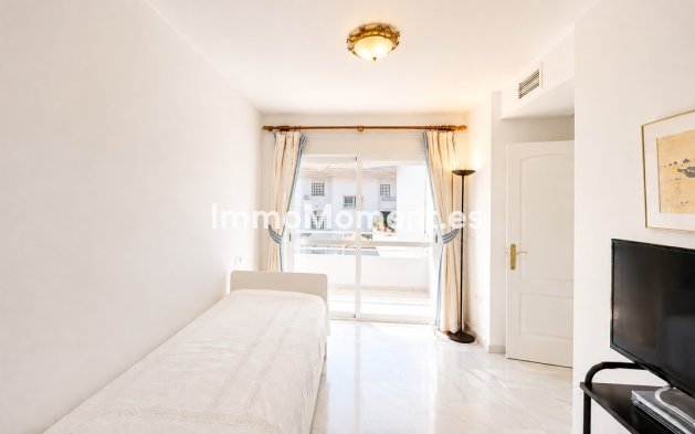 Wiederverkauf - Wohnung - Marbella - Guadalmina Baja