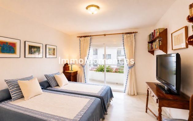 Wiederverkauf - Wohnung - Marbella - Guadalmina Baja
