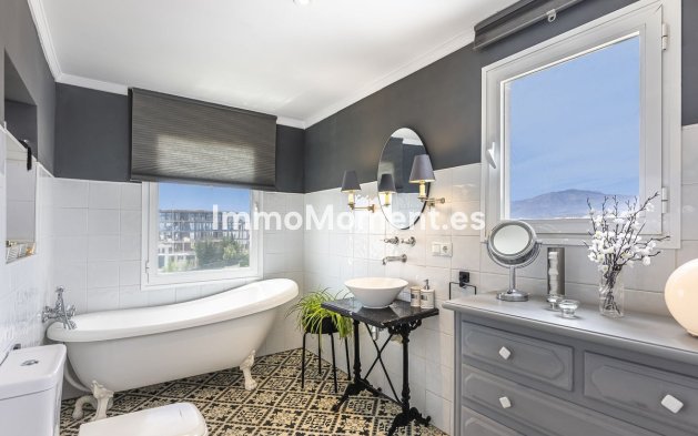 Revente - Maison mitoyenne - Estepona  - Bel Air