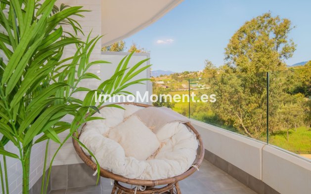 Resale - Apartment - Marbella - Nueva Andalucía
