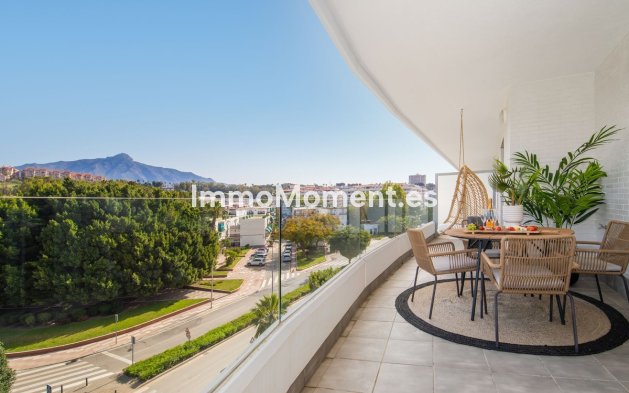 Resale - Apartment - Marbella - Nueva Andalucía