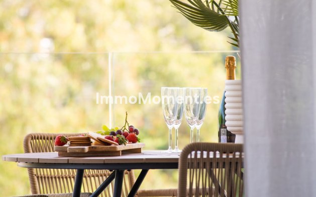 Resale - Apartment - Marbella - Nueva Andalucía