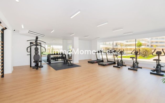 Resale - Apartment - Marbella - Nueva Andalucía