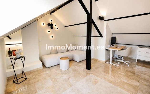 Resale - Detached villa - Manilva - La Duquesa