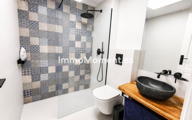 Resale - Detached villa - Manilva - La Duquesa