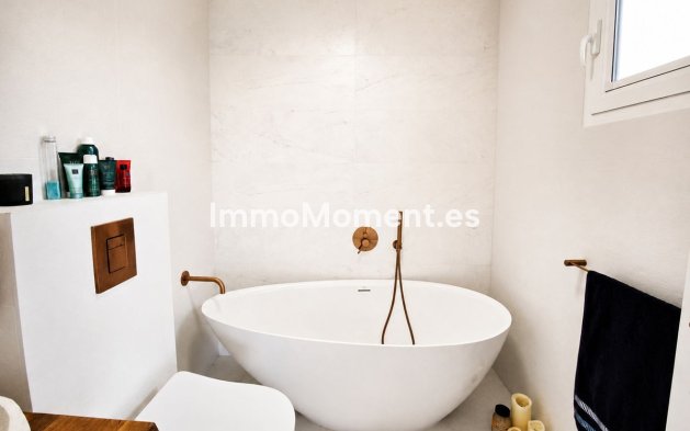 Resale - Detached villa - Manilva - La Duquesa