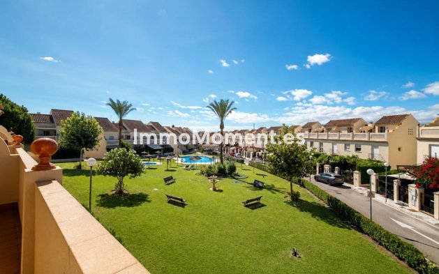 Resale - Detached villa - Manilva - La Duquesa