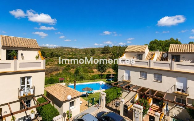 Resale - Detached villa - Manilva - La Duquesa