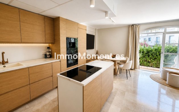 Resale - Detached villa - Manilva - La Duquesa