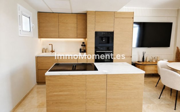 Resale - Detached villa - Manilva - La Duquesa