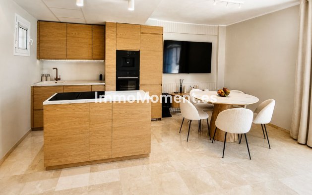 Resale - Detached villa - Manilva - La Duquesa