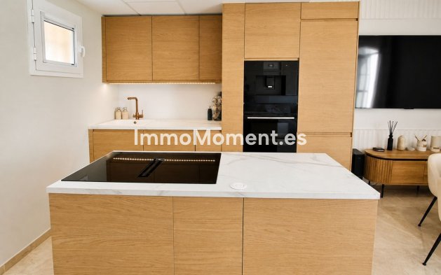 Resale - Detached villa - Manilva - La Duquesa