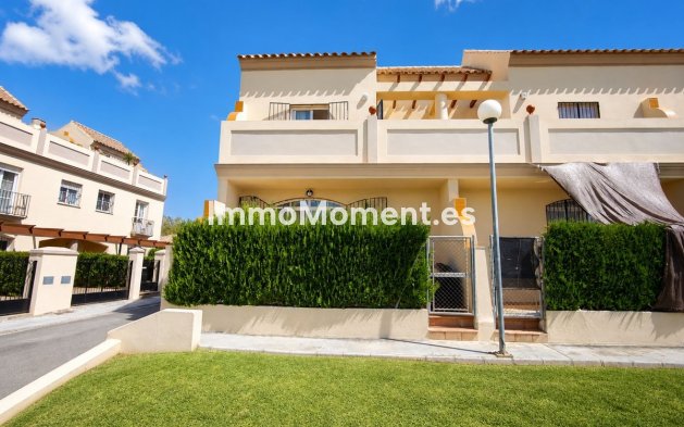 Resale - Detached villa - Manilva - La Duquesa