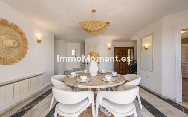 Wiederverkauf - Freistehende Villa - Estepona  - Atalaya