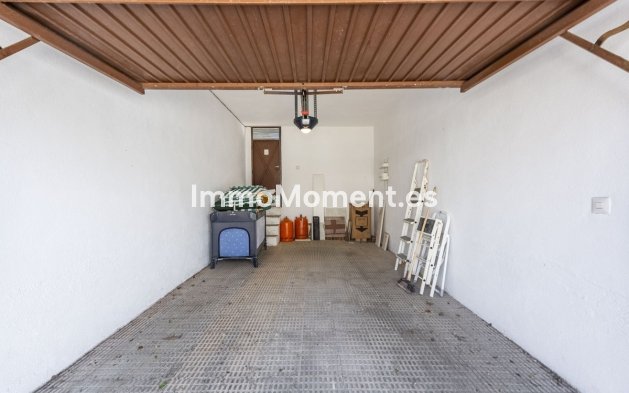 Wiederverkauf - Freistehende Villa - Estepona  - Atalaya