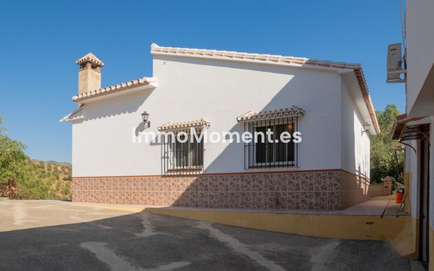 Revente - Maison de campagne - Intérieur                       - Alora