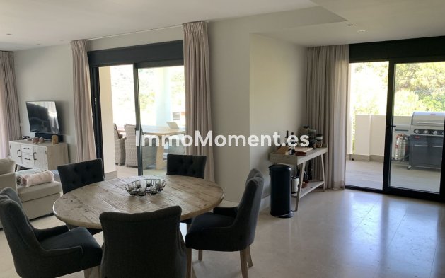 Revente - Appartement - Estepona  - Estepona Centro