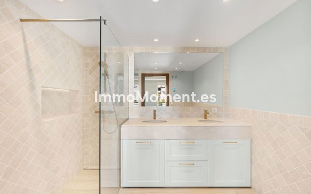 Wiederverkauf - Wohnung - Marbella - Nueva Andalucía