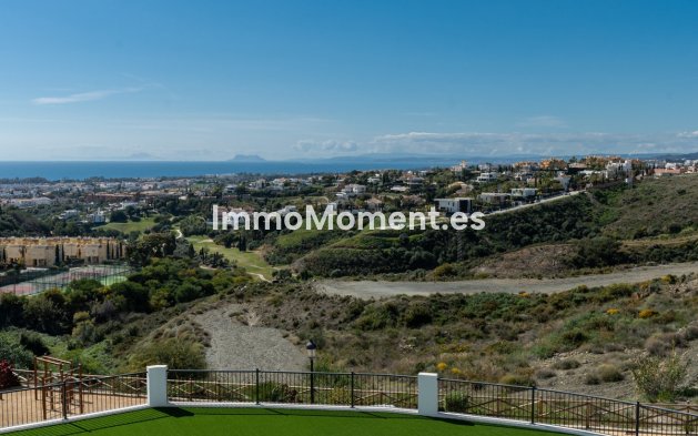 Resale - Apartment - Benahavís - Benahavís Centro