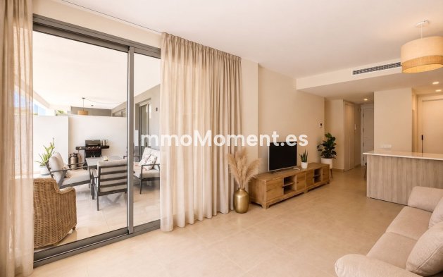 Wiederverkauf - Wohnung - Estepona  - Selwo