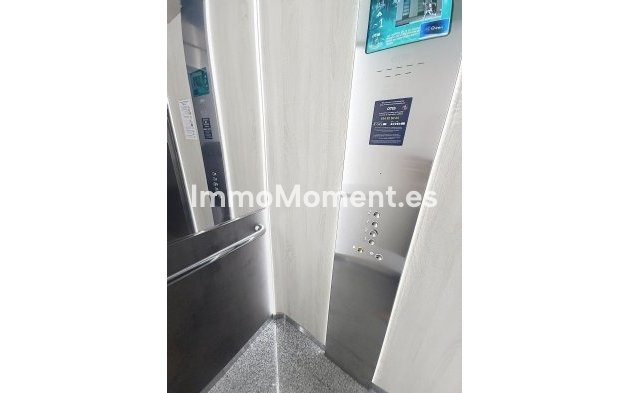 Wiederverkauf - Wohnung - Estepona  - Selwo
