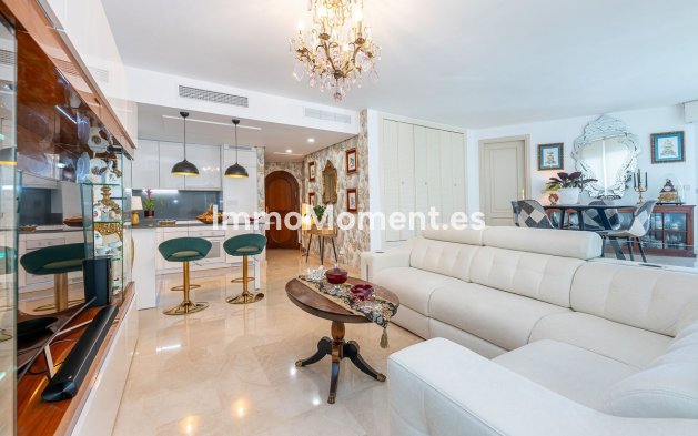 Wiederverkauf - Wohnung - Benalmadena - Benalmadena Centro