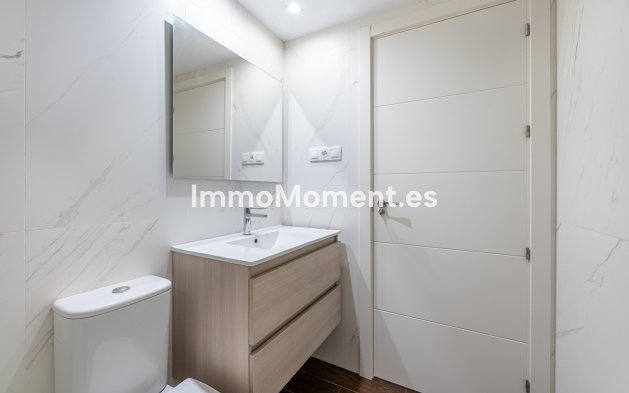 Resale - Apartment - Casares - Casares Centro