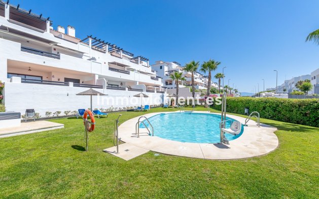 Resale - Apartment - Casares - Casares Centro