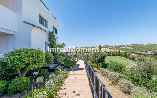 Resale - Apartment - Casares - Casares Centro