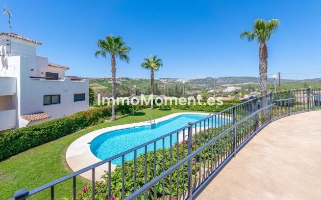 Resale - Apartment - Casares - Casares Centro