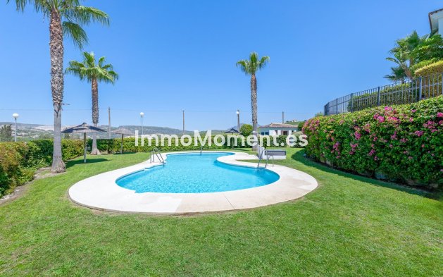 Resale - Apartment - Casares - Casares Centro
