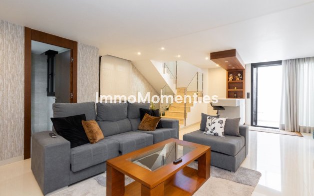 Wiederverkauf - Freistehende Villa - Orihuela Costa - Villamartín