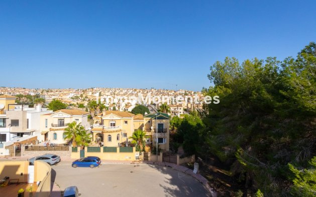 Wiederverkauf - Freistehende Villa - Orihuela Costa - Villamartín