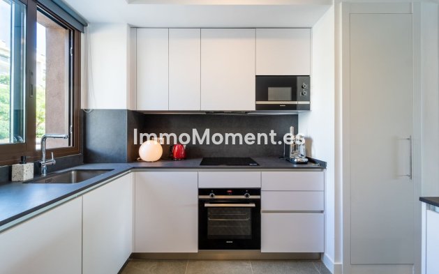 Wiederverkauf - Wohnung - Estepona  - Estepona Centro