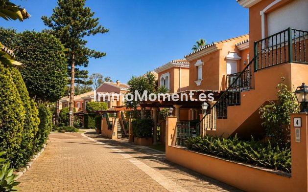 Wiederverkauf - Freistehende Villa - Estepona  - New Golden Mile