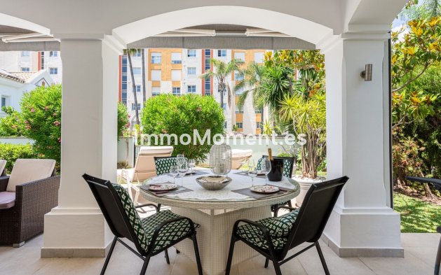 Wiederverkauf - Freistehende Villa - Estepona  - Atalaya