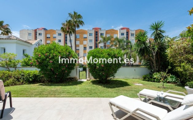 Wiederverkauf - Freistehende Villa - Estepona  - Atalaya