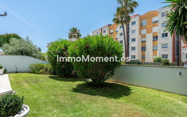 Wiederverkauf - Freistehende Villa - Estepona  - Atalaya
