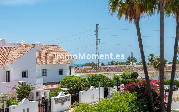 Wiederverkauf - Freistehende Villa - Estepona  - Atalaya