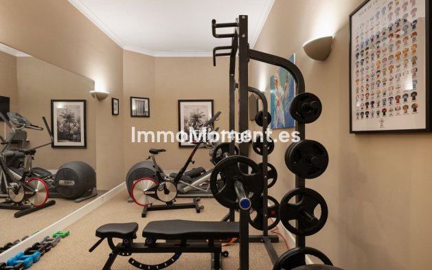 Resale - Detached villa - Marbella - The Golden Mile