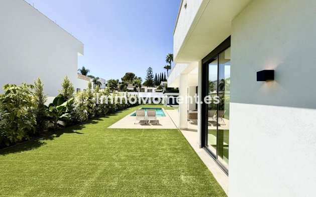 Neubau - Freistehende Villa - Estepona  - New Golden Mile