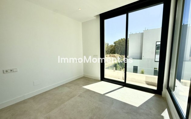 Neubau - Freistehende Villa - Estepona  - New Golden Mile
