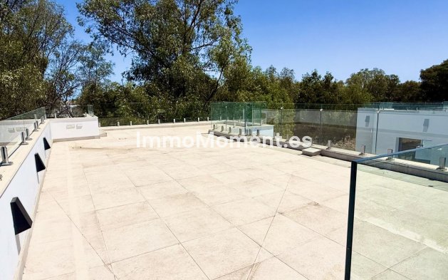 Neubau - Freistehende Villa - Estepona  - New Golden Mile