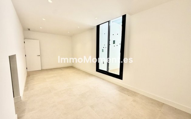 Neubau - Freistehende Villa - Estepona  - New Golden Mile