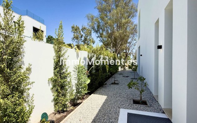 Neubau - Freistehende Villa - Estepona  - New Golden Mile