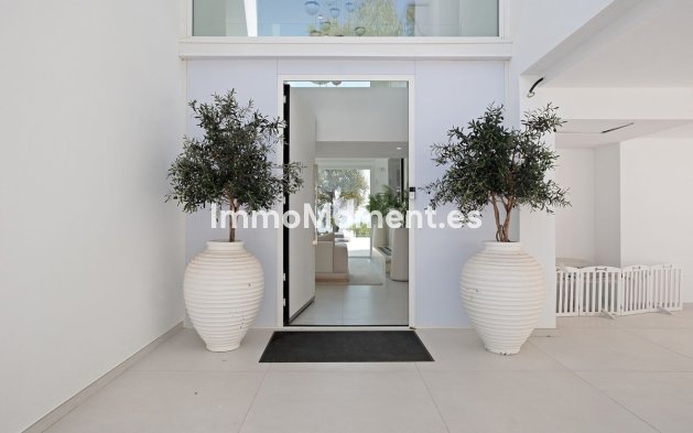 Resale - Detached villa - Marbella - La Mairena