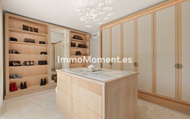 Resale - Detached villa - Marbella - La Mairena